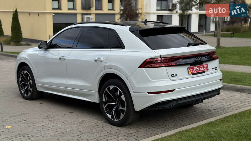 Внедорожник / Кроссовер Audi Q8 2019 в Киеве
