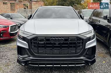 Позашляховик / Кросовер Audi Q8 2019 в 