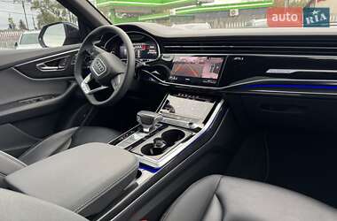 Позашляховик / Кросовер Audi Q8 2019 в 