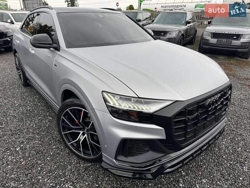 Внедорожник / Кроссовер Audi Q8 2019 в Тернополе
