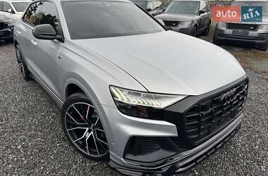 Позашляховик / Кросовер Audi Q8 2019 в 