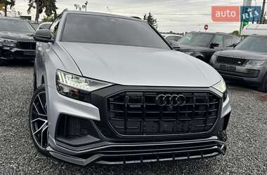 Позашляховик / Кросовер Audi Q8 2019 в 