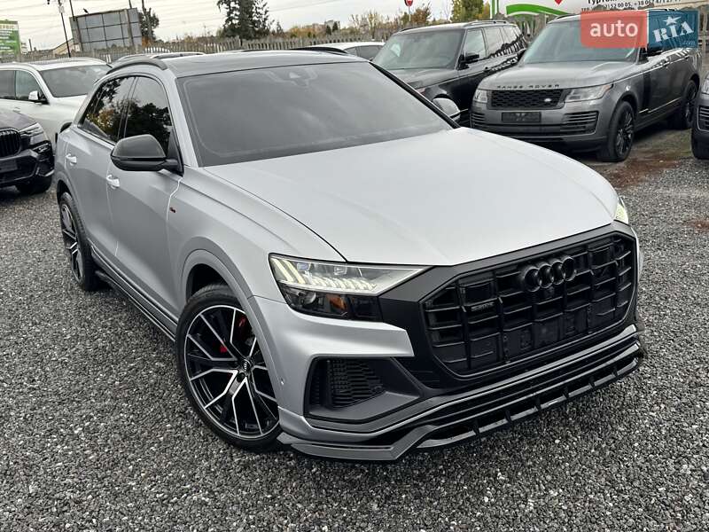 Внедорожник / Кроссовер Audi Q8 2019 в Тернополе