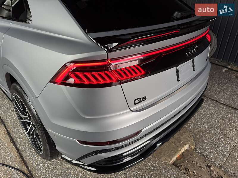 Внедорожник / Кроссовер Audi Q8 2019 в Тернополе