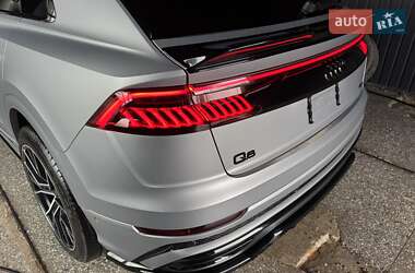 Позашляховик / Кросовер Audi Q8 2019 в 