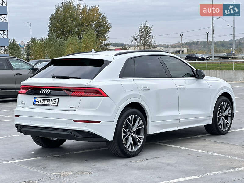 Позашляховик / Кросовер Audi Q8 2020 в Києві фото 8 Позашляховик / Кросовер Audi Q8 2020 в Києві