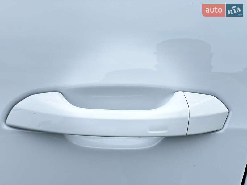 Позашляховик / Кросовер Audi Q8 2020 в Києві фото 16 Позашляховик / Кросовер Audi Q8 2020 в Києві