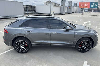 Внедорожник / Кроссовер Audi Q8 2021 в  фото 10 Внедорожник / Кроссовер Audi Q8 2021 в