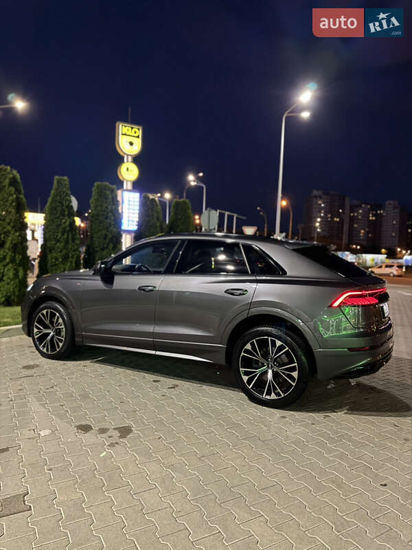Позашляховик / Кросовер Audi Q8 2018 в Києві фото 10 Позашляховик / Кросовер Audi Q8 2018 в Києві
