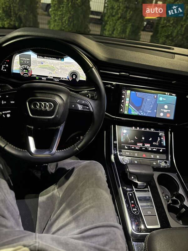 Позашляховик / Кросовер Audi Q8 2018 в Києві фото 27 Позашляховик / Кросовер Audi Q8 2018 в Києві