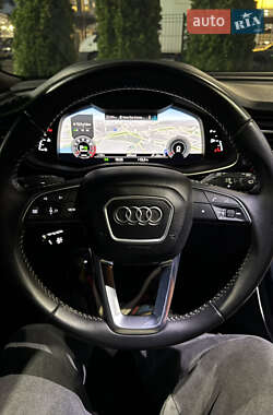 Позашляховик / Кросовер Audi Q8 2018 в  фото 26 Позашляховик / Кросовер Audi Q8 2018 в