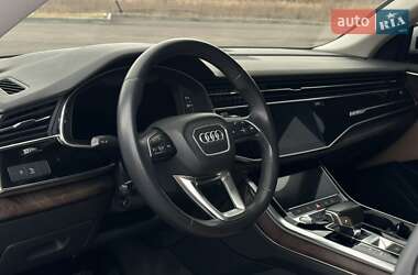 Позашляховик / Кросовер Audi Q8 2018 в  фото 22 Позашляховик / Кросовер Audi Q8 2018 в