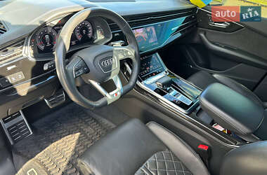 Внедорожник / Кроссовер Audi Q8 2018 в 