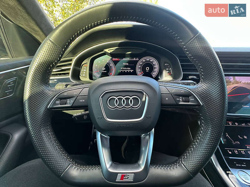 Внедорожник / Кроссовер Audi Q8 2018 в Кривом Роге