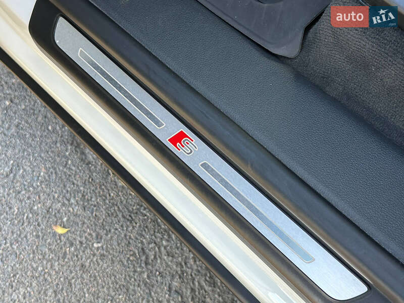 Внедорожник / Кроссовер Audi Q8 2018 в Кривом Роге
