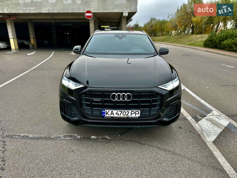 Позашляховик / Кросовер Audi Q8 2018 в Києві