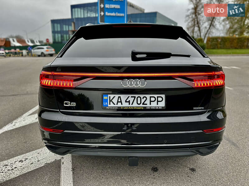 Позашляховик / Кросовер Audi Q8 2018 в Києві