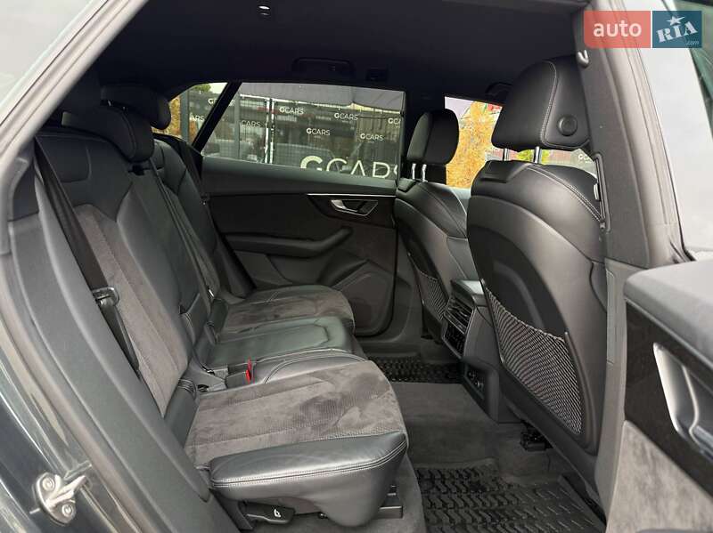 Внедорожник / Кроссовер Audi Q8 2018 в Киеве фото 36 Внедорожник / Кроссовер Audi Q8 2018 в Киеве