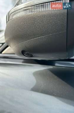 Позашляховик / Кросовер Audi Q8 2021 в  фото 11 Позашляховик / Кросовер Audi Q8 2021 в