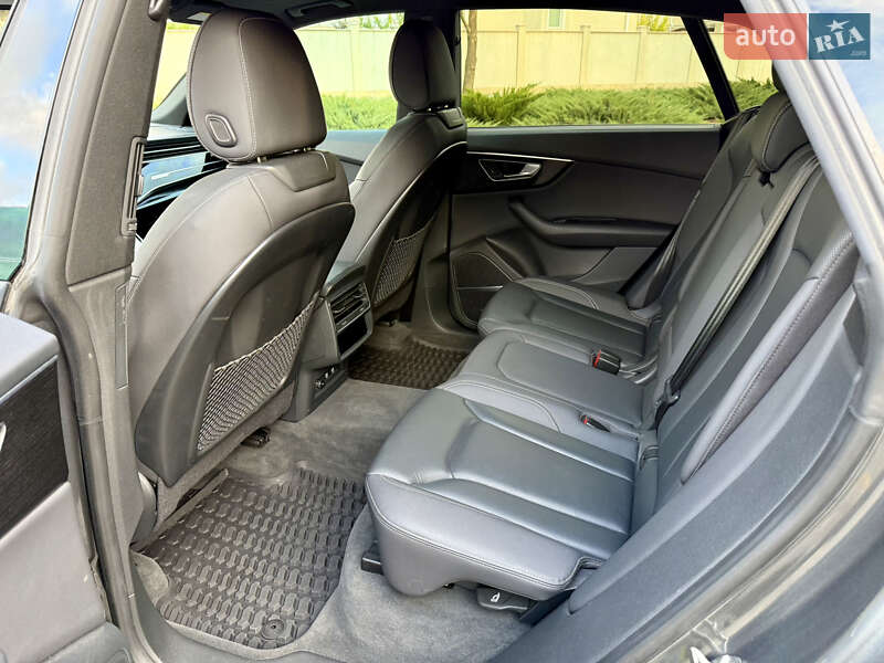 Позашляховик / Кросовер Audi Q8 2019 в Одесі фото 36 Позашляховик / Кросовер Audi Q8 2019 в Одесі