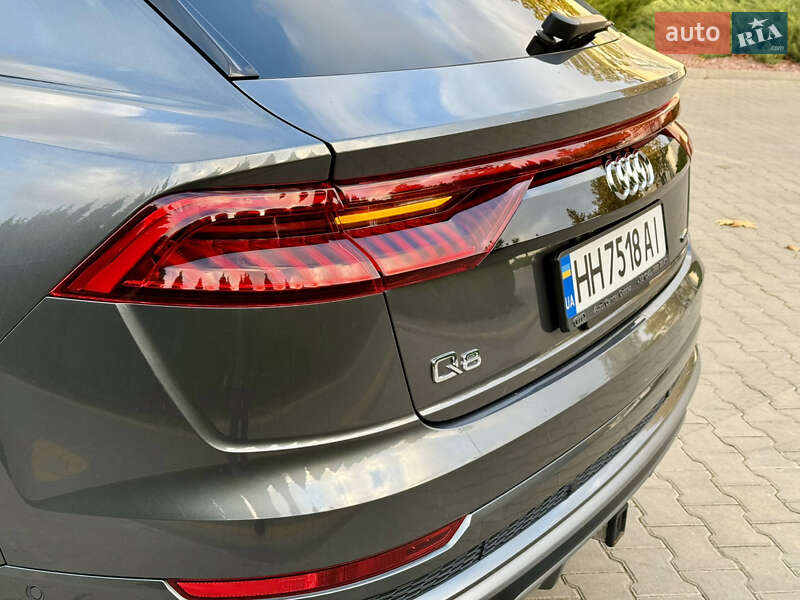 Позашляховик / Кросовер Audi Q8 2019 в Одесі фото 43 Позашляховик / Кросовер Audi Q8 2019 в Одесі