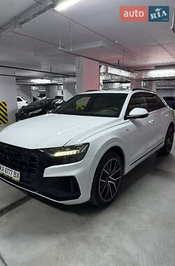 Внедорожник / Кроссовер Audi Q8 2022 в Киеве