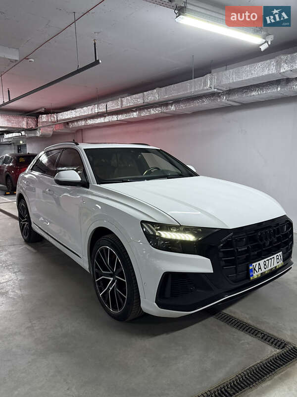 Позашляховик / Кросовер Audi Q8 2022 в Києві фото 3 Позашляховик / Кросовер Audi Q8 2022 в Києві