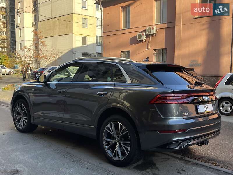 Внедорожник / Кроссовер Audi Q8 2023 в Киеве