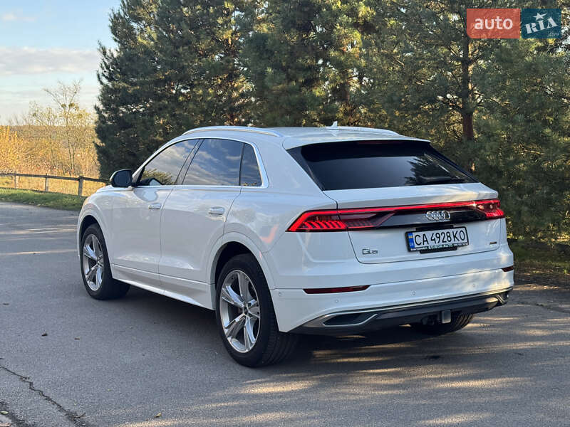 Позашляховик / Кросовер Audi Q8 2021 в Києві фото 17 Позашляховик / Кросовер Audi Q8 2021 в Києві