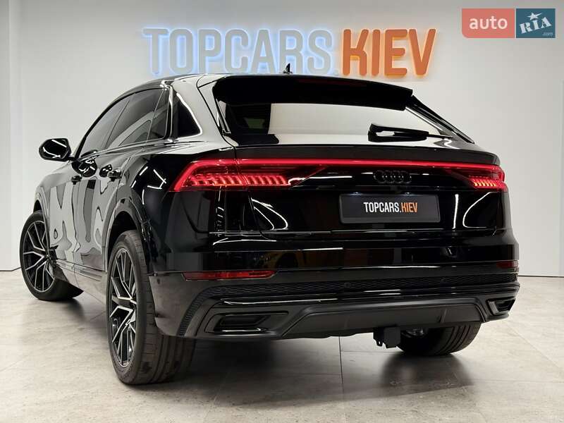 Позашляховик / Кросовер Audi Q8 2019 в Києві