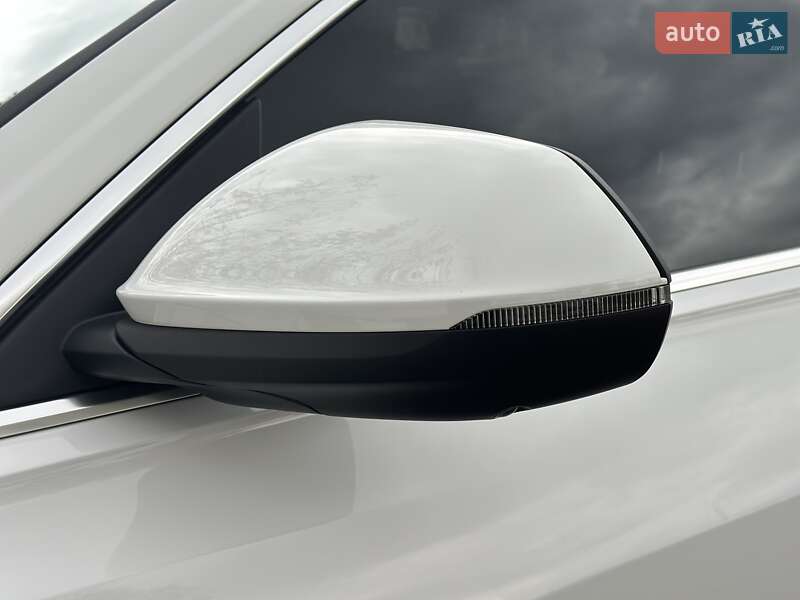 Позашляховик / Кросовер Audi Q8 2019 в Києві фото 6 Позашляховик / Кросовер Audi Q8 2019 в Києві