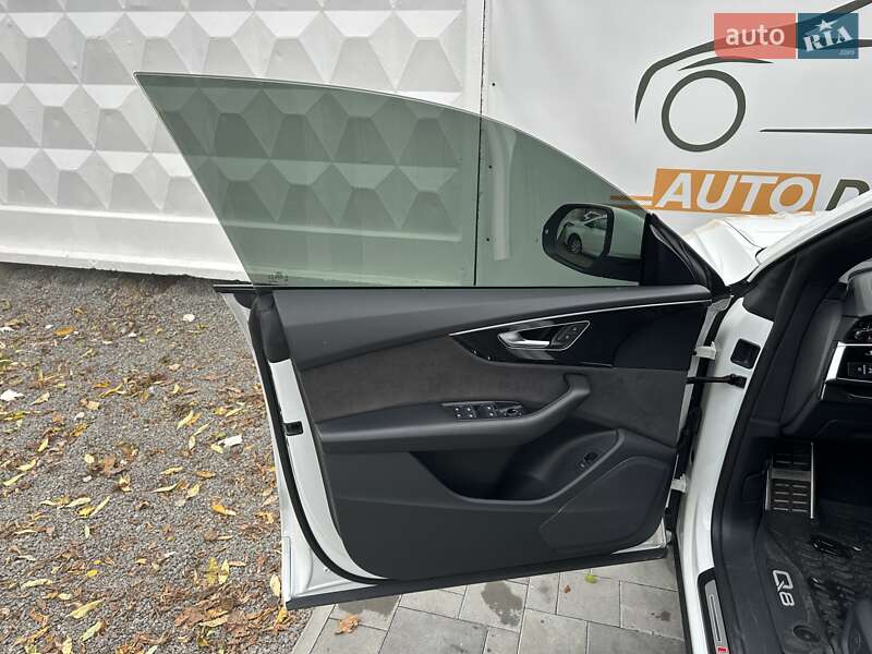 Позашляховик / Кросовер Audi Q8 2019 в Києві фото 16 Позашляховик / Кросовер Audi Q8 2019 в Києві