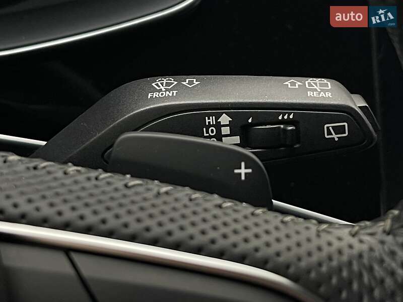 Позашляховик / Кросовер Audi Q8 2019 в Києві фото 32 Позашляховик / Кросовер Audi Q8 2019 в Києві