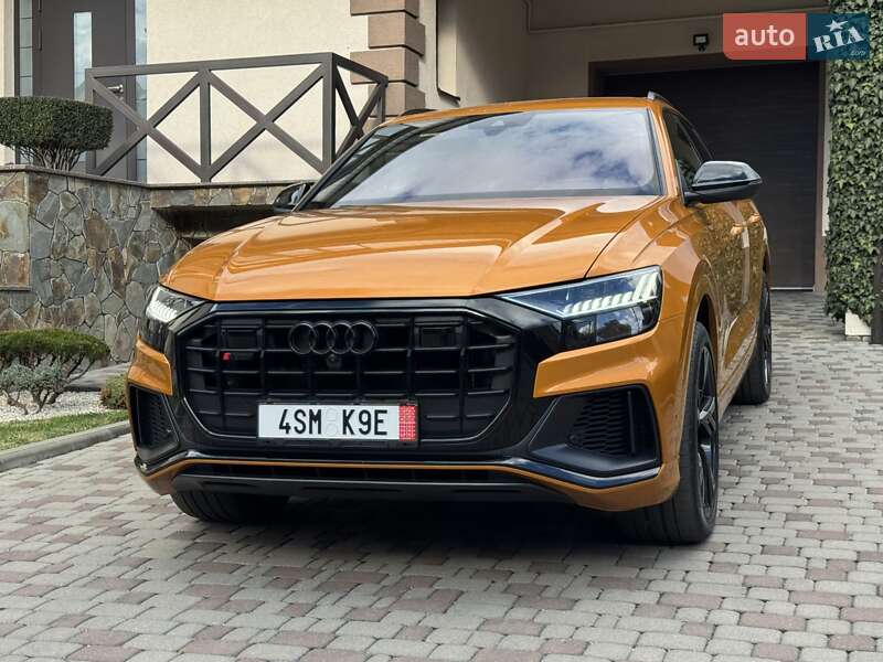 Внедорожник / Кроссовер Audi Q8 2020 в Черновцах