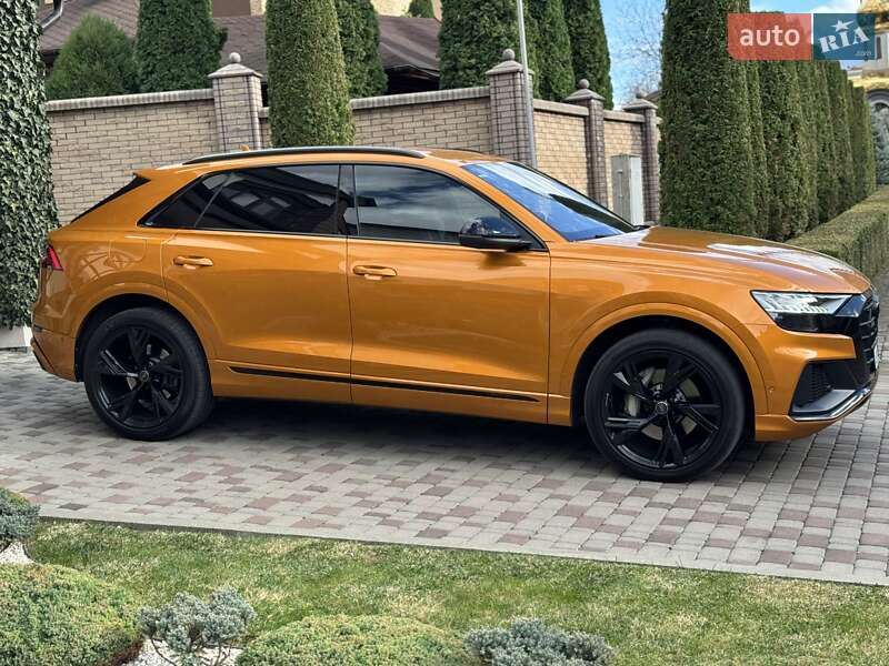 Внедорожник / Кроссовер Audi Q8 2020 в Черновцах