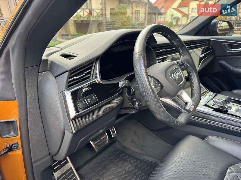 Внедорожник / Кроссовер Audi Q8 2020 в Черновцах