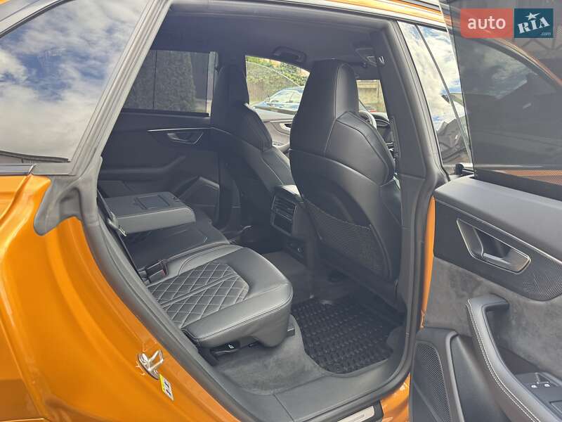 Внедорожник / Кроссовер Audi Q8 2020 в Черновцах