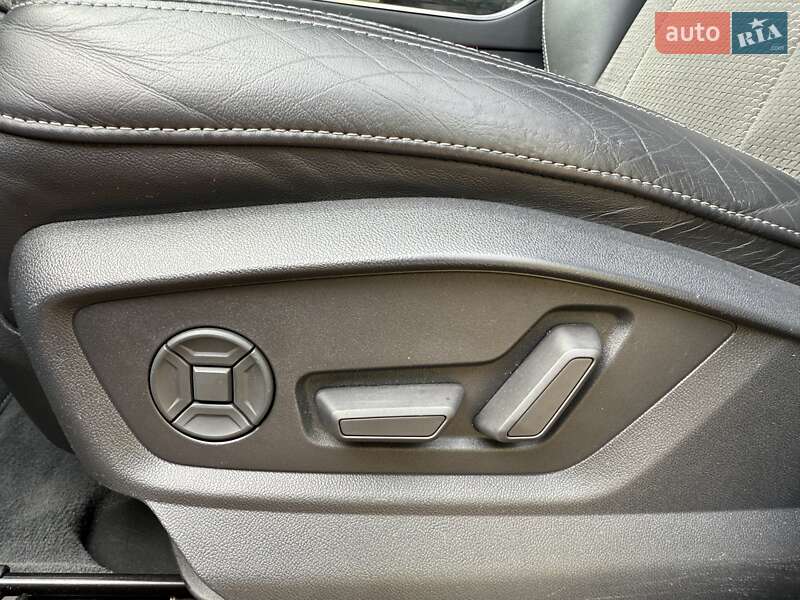 Внедорожник / Кроссовер Audi Q8 2019 в Виноградове фото 36 Внедорожник / Кроссовер Audi Q8 2019 в Виноградове