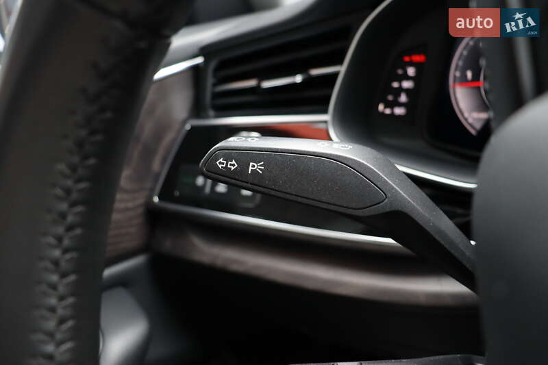 Внедорожник / Кроссовер Audi Q8 2018 в Львове