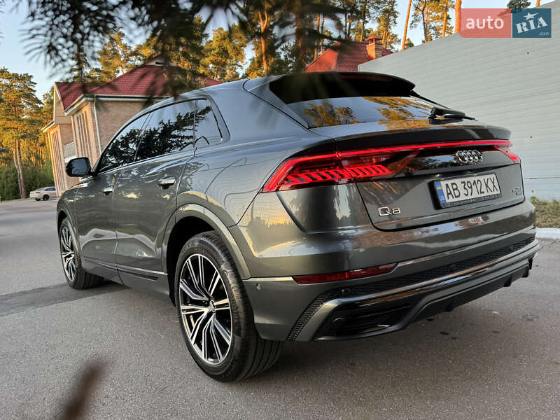 Позашляховик / Кросовер Audi Q8 2021 в Києві
