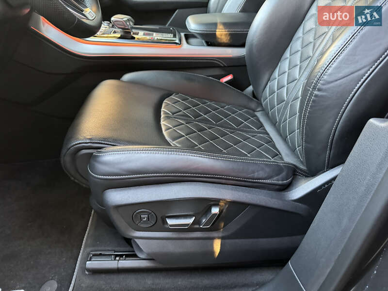 Позашляховик / Кросовер Audi Q8 2021 в Києві