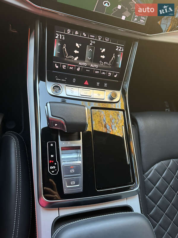 Позашляховик / Кросовер Audi Q8 2021 в Києві