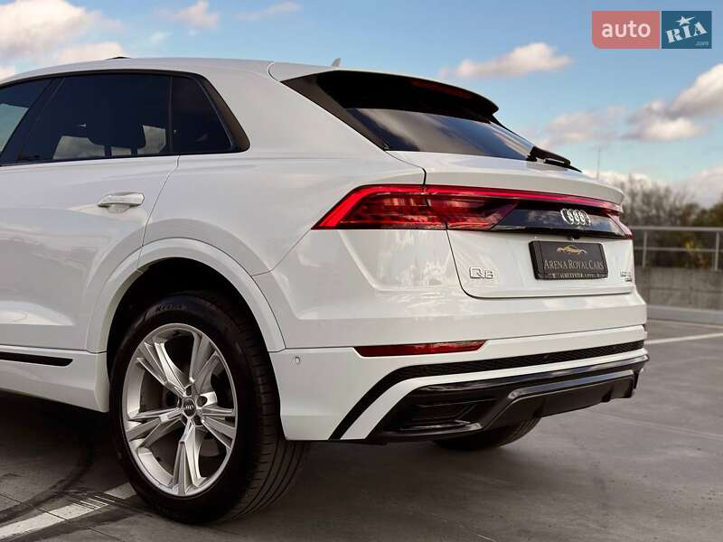 Позашляховик / Кросовер Audi Q8 2020 в Києві фото 14 Позашляховик / Кросовер Audi Q8 2020 в Києві