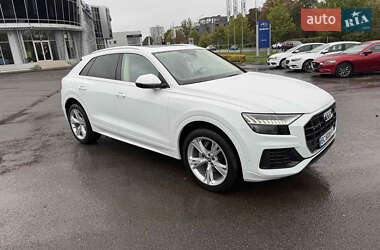 Позашляховик / Кросовер Audi Q8 2018 в Львові