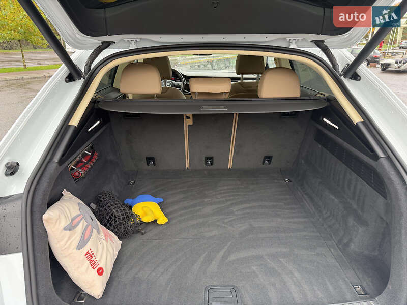 Позашляховик / Кросовер Audi Q8 2018 в Львові фото 13 Позашляховик / Кросовер Audi Q8 2018 в Львові