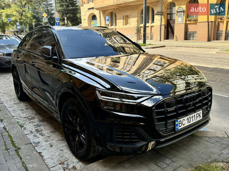 Audi Q8 2022