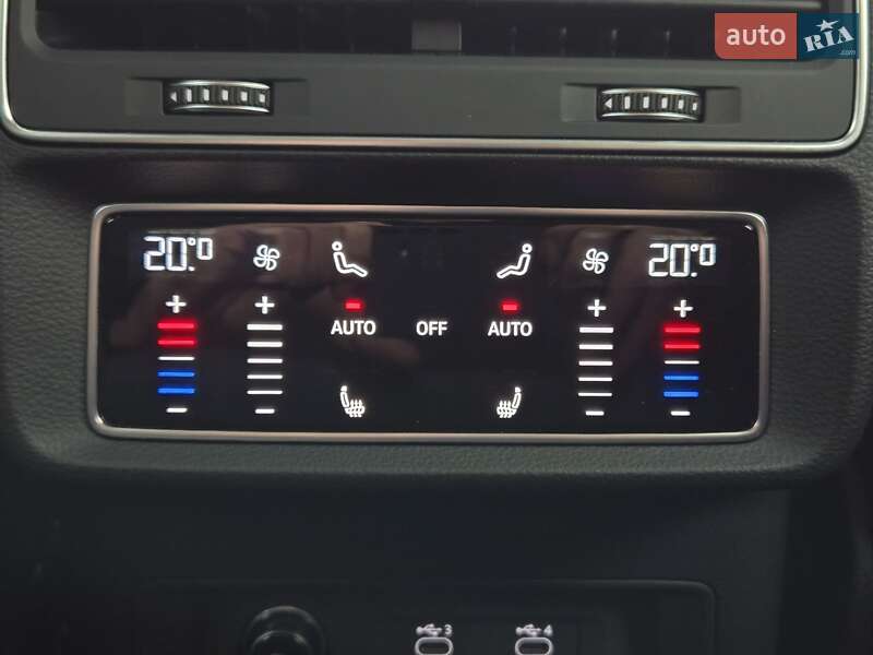 Внедорожник / Кроссовер Audi Q8 2020 в Киеве