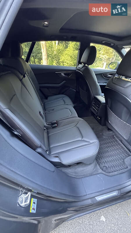 Внедорожник / Кроссовер Audi Q8 2018 в Киеве фото 26 Внедорожник / Кроссовер Audi Q8 2018 в Киеве