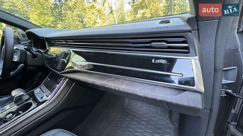 Внедорожник / Кроссовер Audi Q8 2018 в Киеве фото 24 Внедорожник / Кроссовер Audi Q8 2018 в Киеве