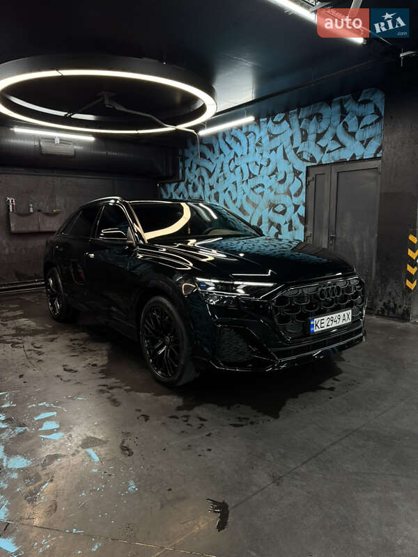 Позашляховик / Кросовер Audi Q8 2024 в Києві